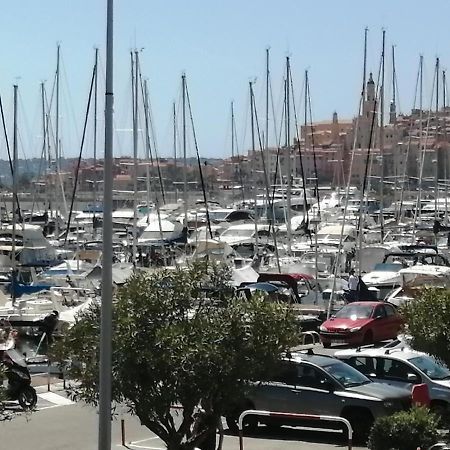 Joli Studio Bord De Mer, Clim, Balcon, Parking Prive Menton Bagian luar foto