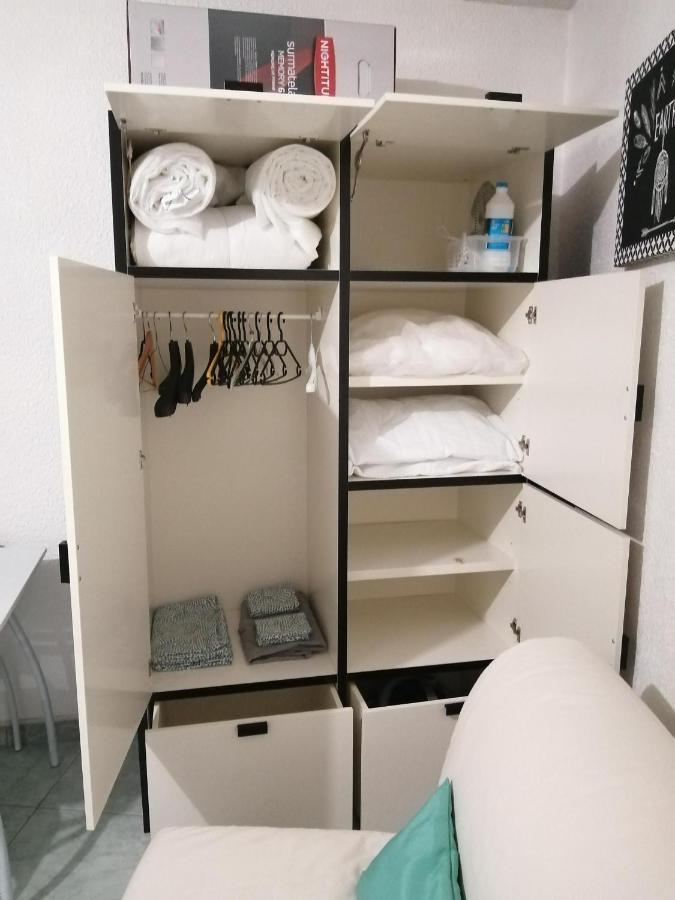 Joli Studio Bord De Mer, Clim, Balcon, Parking Prive Menton Bagian luar foto